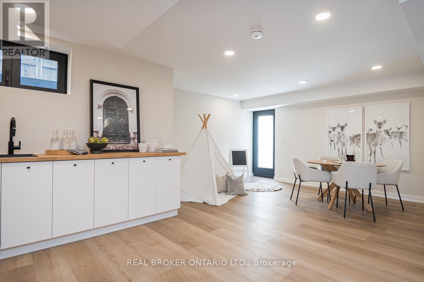 307 Martin Street, Milton (Om Old Milton), Ontario  L9T 2R7 - Photo 46 - W12209202
