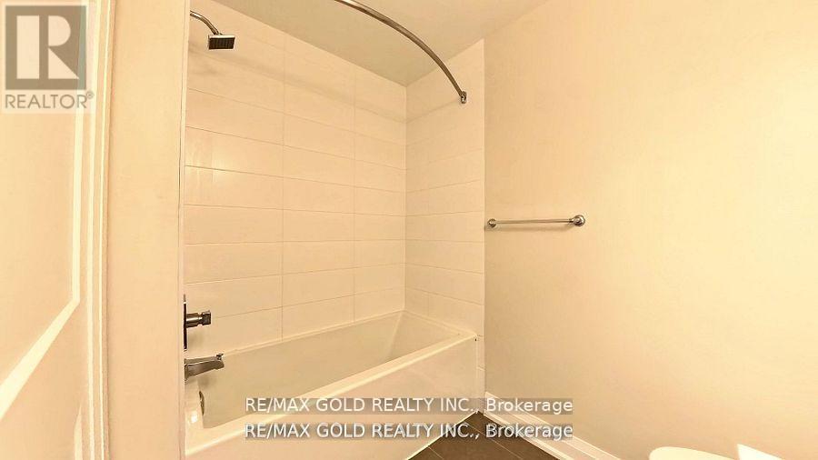 704 - 15 Lynch Street, Brampton, Ontario  L6W 2Z8 - Photo 11 - W12209216