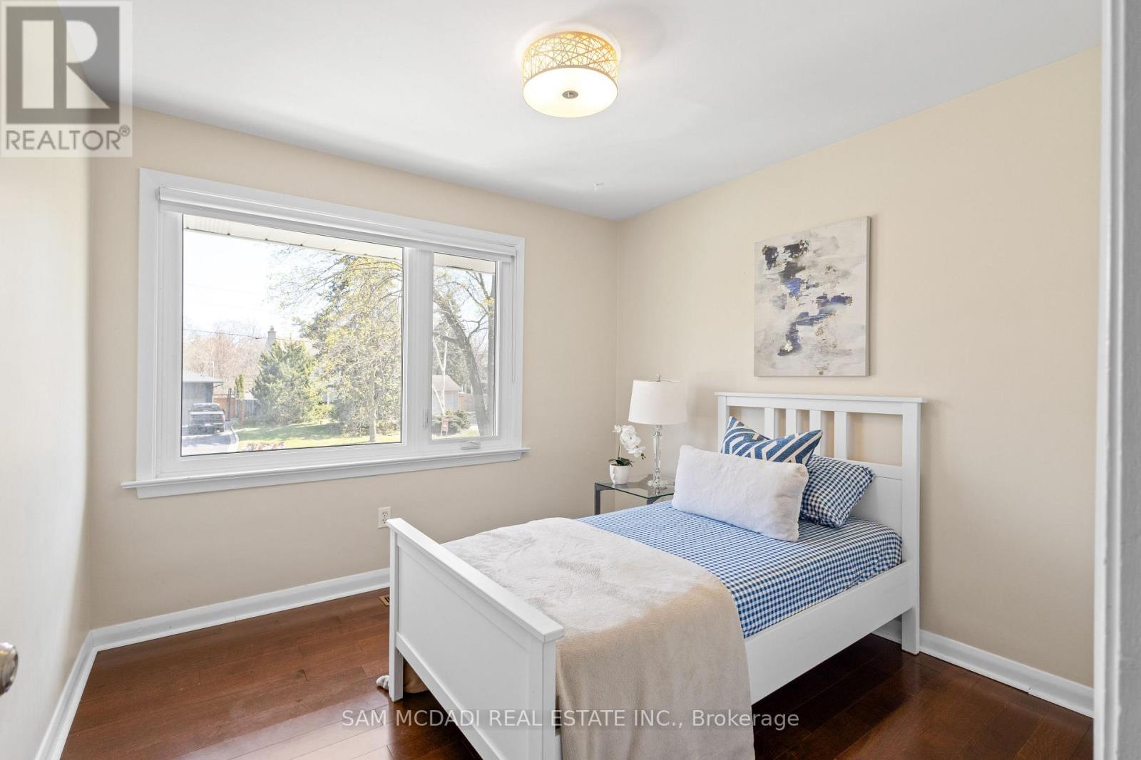 1639 Truscott Drive, Mississauga (Lorne Park), Ontario  L5J 1Z5 - Photo 22 - W12209219