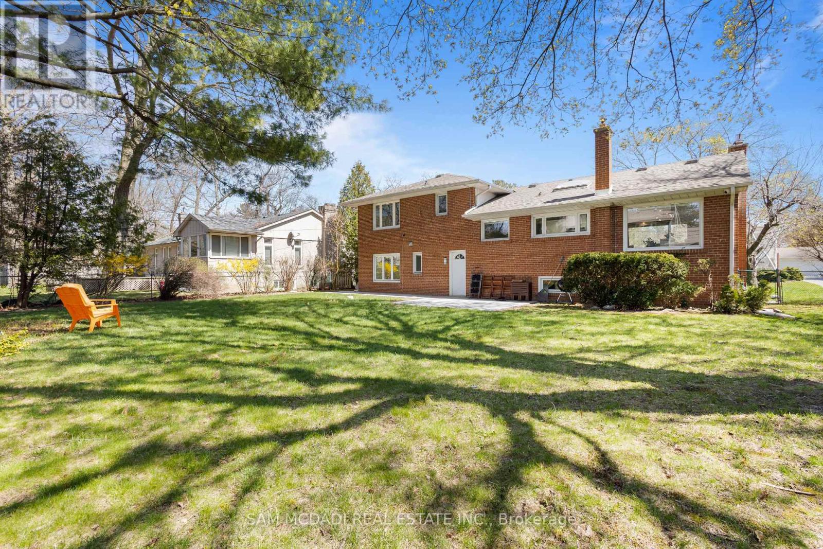 1639 Truscott Drive, Mississauga (Lorne Park), Ontario  L5J 1Z5 - Photo 37 - W12209219