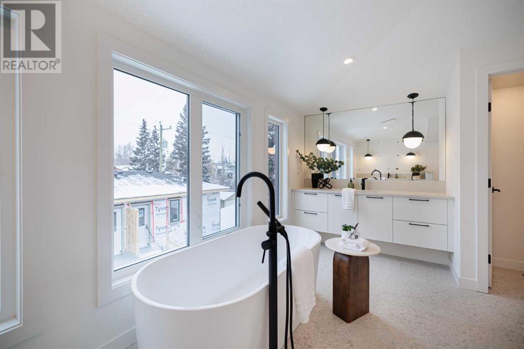 2611 25 Street Sw, Calgary, Alberta  t3h 1n3 - Photo 27 - A2226925