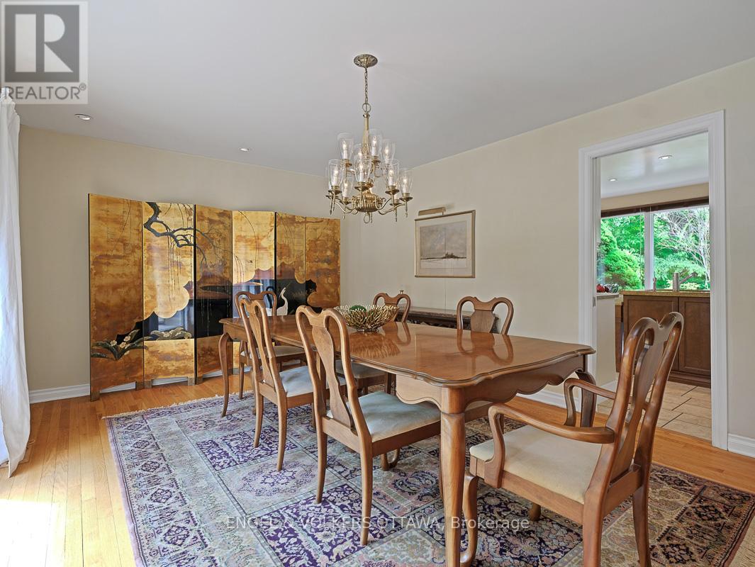 170 Sandridge Road, Ottawa, Ontario  K1L 5A1 - Photo 14 - X12209325
