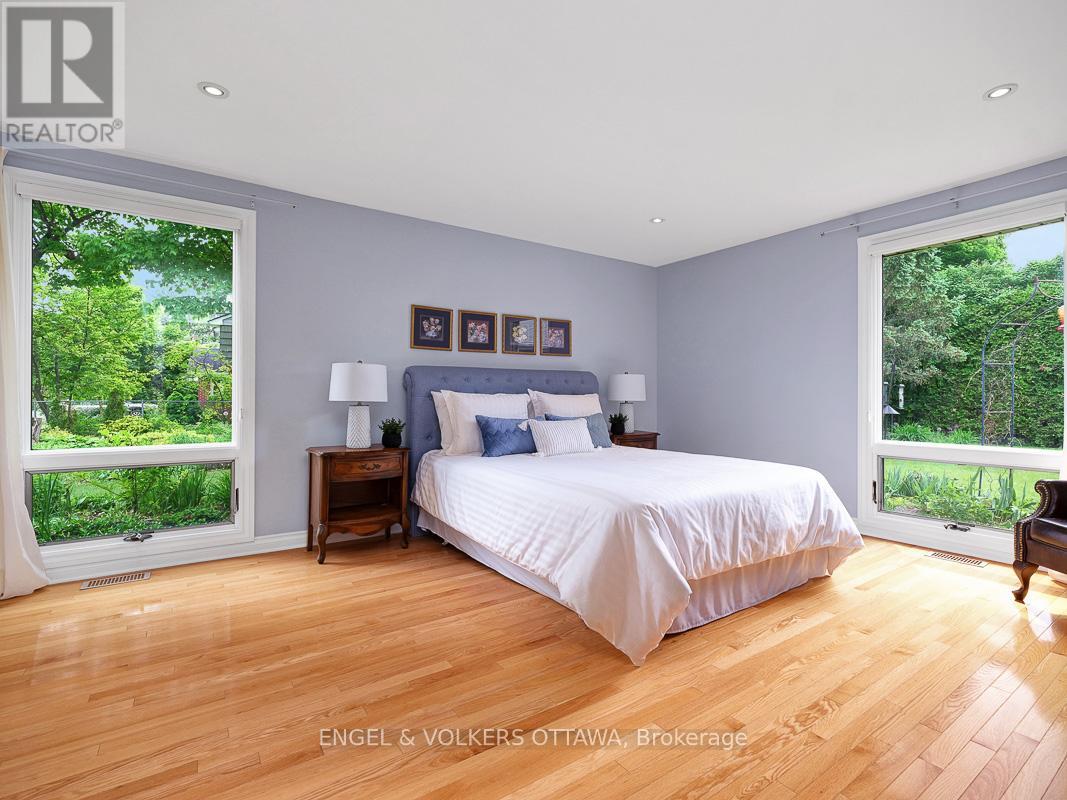170 Sandridge Road, Ottawa, Ontario  K1L 5A1 - Photo 23 - X12209325