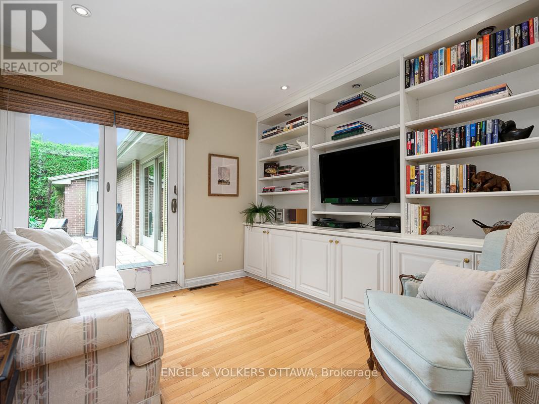 170 Sandridge Road, Ottawa, Ontario  K1L 5A1 - Photo 32 - X12209325
