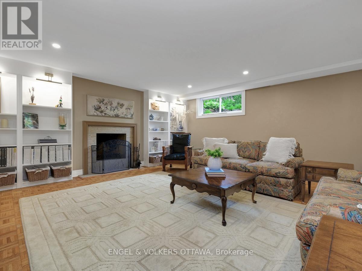 170 Sandridge Road, Ottawa, Ontario  K1L 5A1 - Photo 34 - X12209325