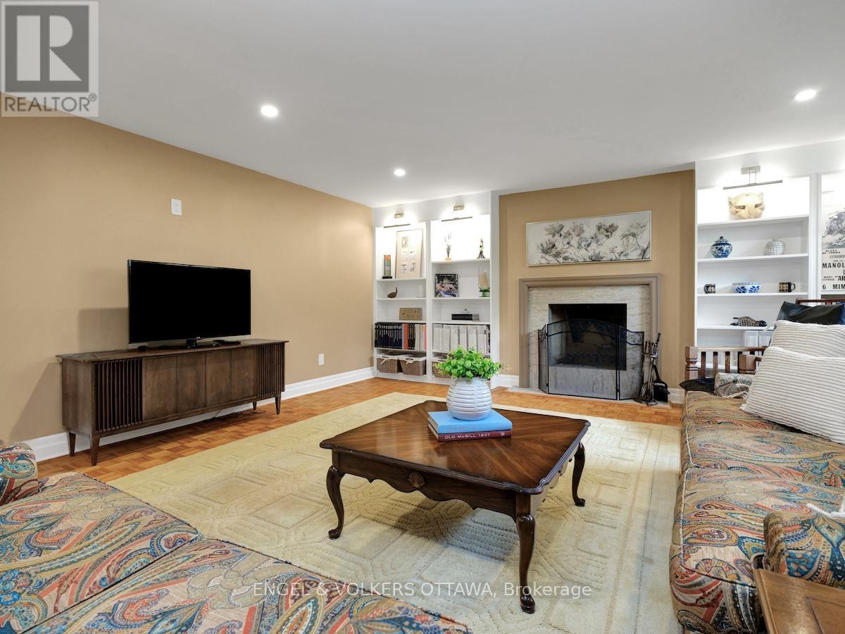 170 Sandridge Road, Ottawa, Ontario  K1L 5A1 - Photo 36 - X12209325