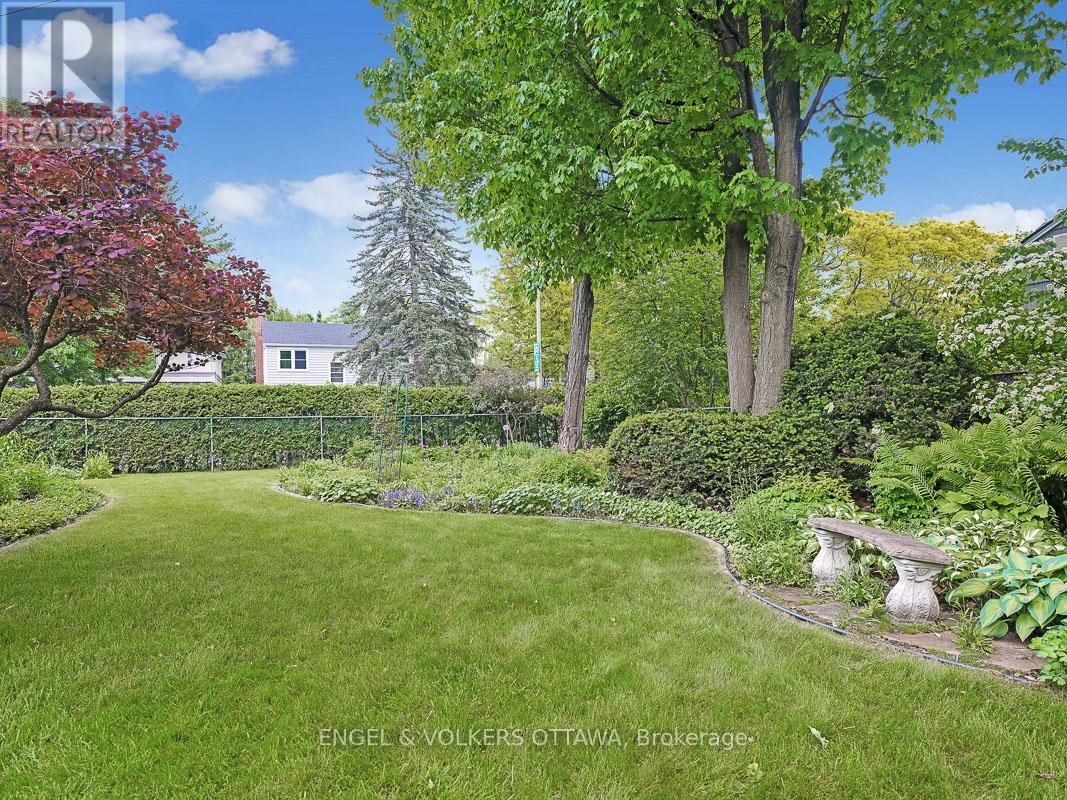 170 Sandridge Road, Ottawa, Ontario  K1L 5A1 - Photo 45 - X12209325