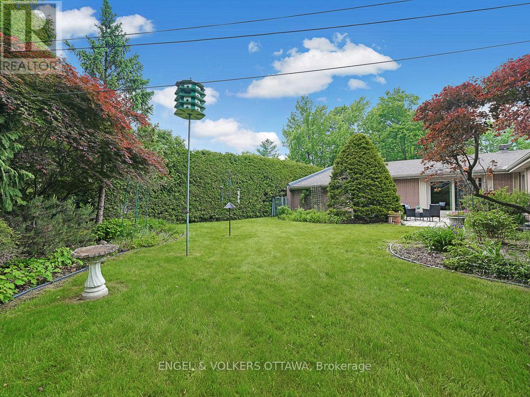 170 Sandridge Road, Ottawa, Ontario  K1L 5A1 - Photo 47 - X12209325