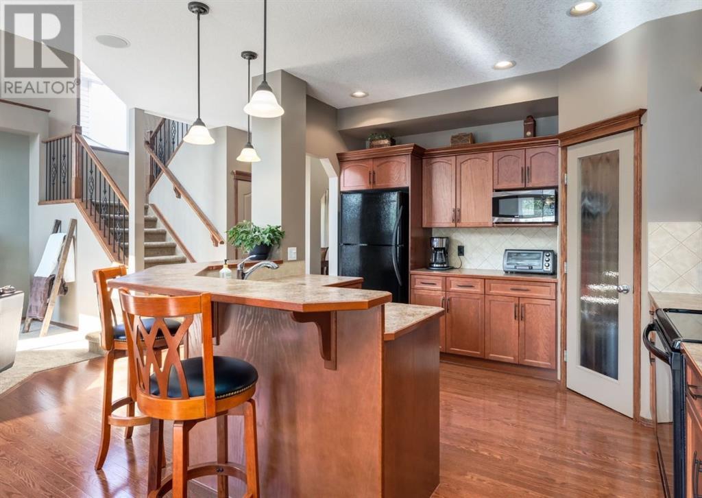 102 Tuscany Ridge Heights Nw, Calgary, Alberta  T3L 3C1 - Photo 4 - A2227875