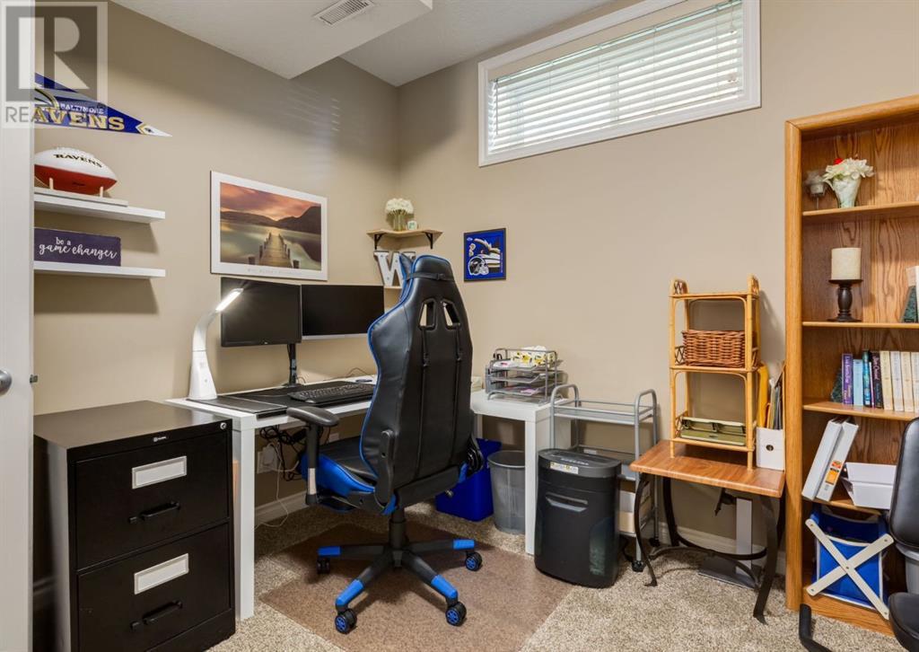 102 Tuscany Ridge Heights Nw, Calgary, Alberta  T3L 3C1 - Photo 31 - A2227875