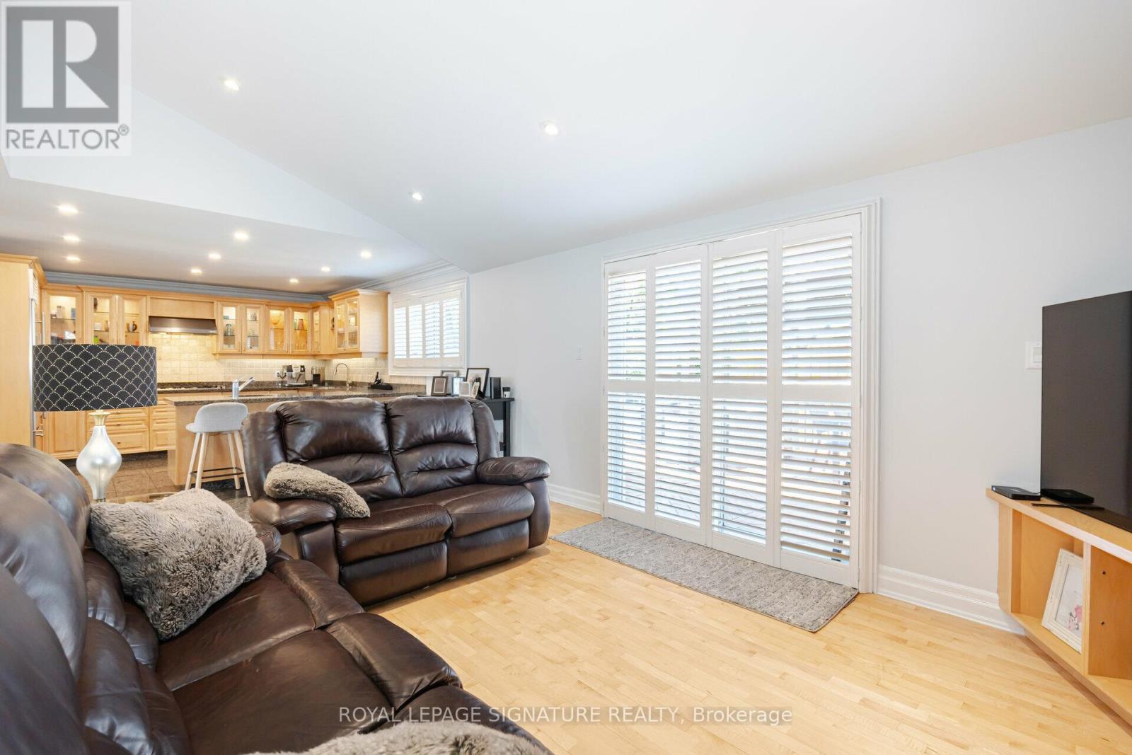762 Vermouth Avenue, Mississauga, Ontario  L5A 3T3 - Photo 14 - W12149749