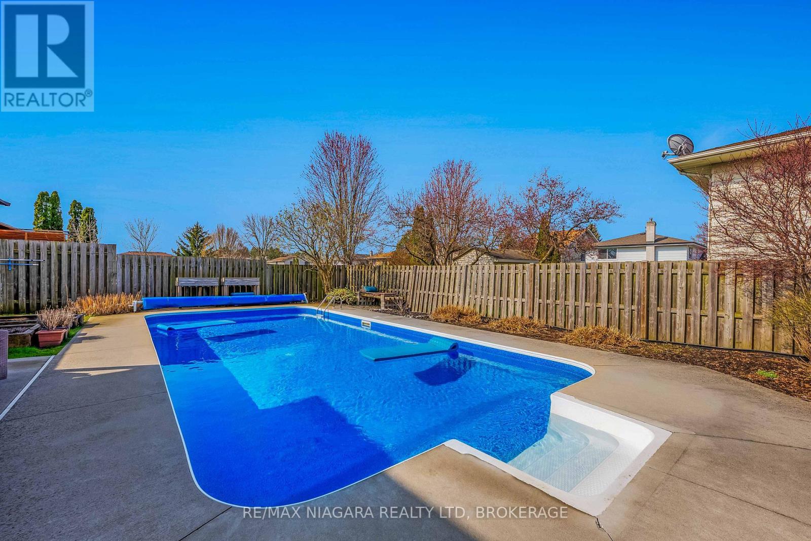 7639 Jubilee Drive, Niagara Falls (Marineland), Ontario  L2G 7M4 - Photo 32 - X12209310