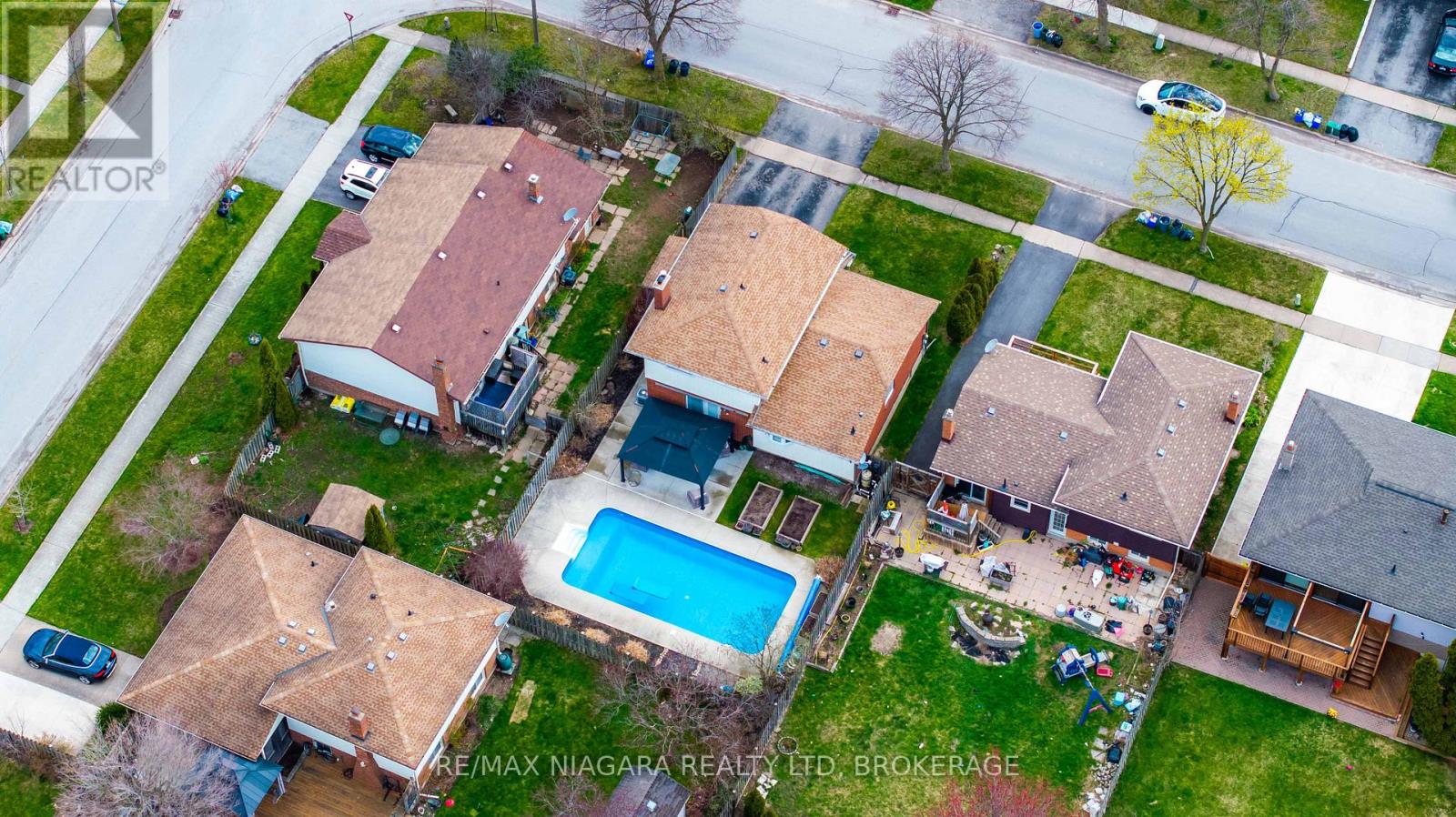 7639 Jubilee Drive, Niagara Falls (Marineland), Ontario  L2G 7M4 - Photo 35 - X12209310