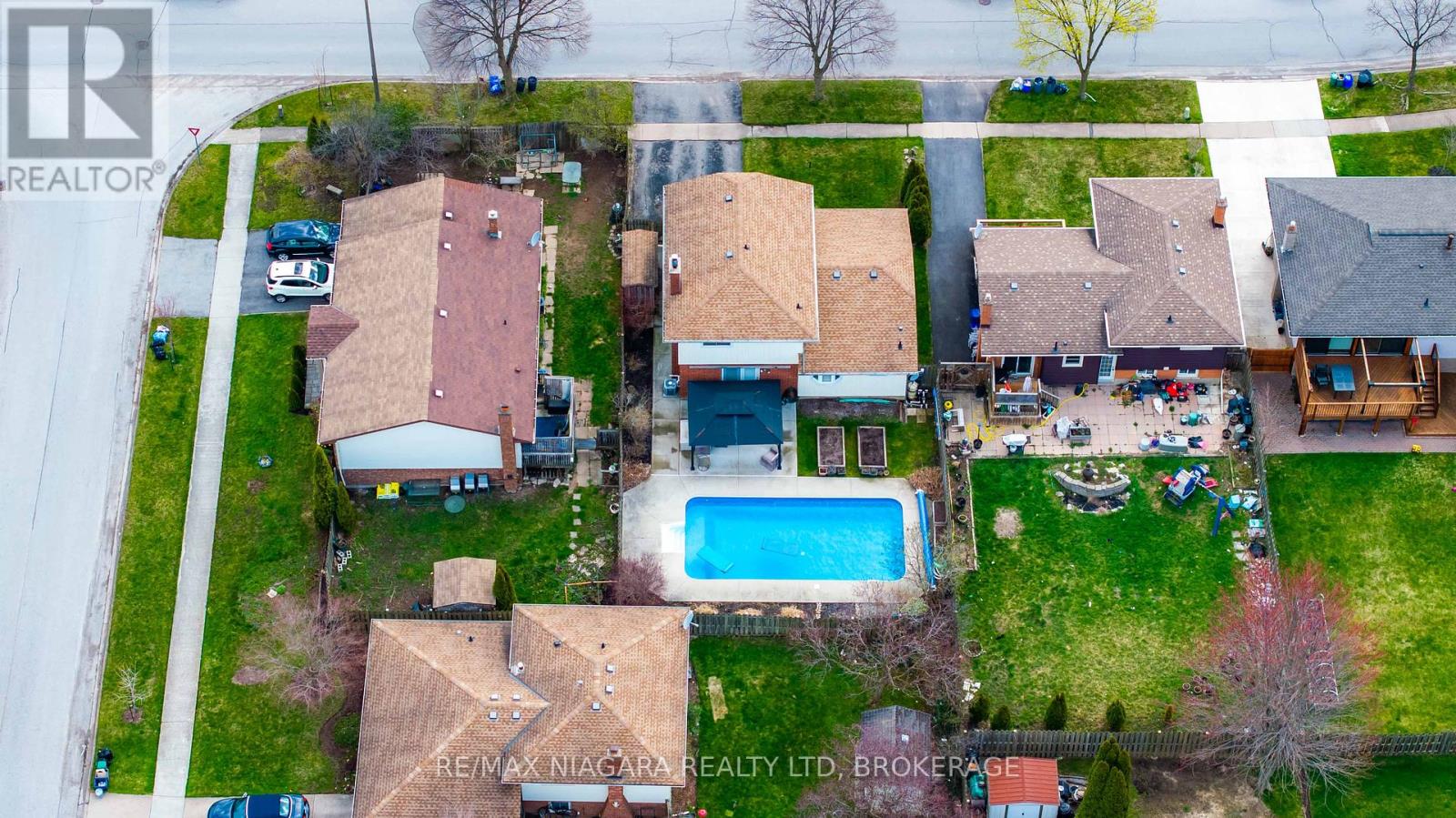 7639 Jubilee Drive, Niagara Falls (Marineland), Ontario  L2G 7M4 - Photo 36 - X12209310