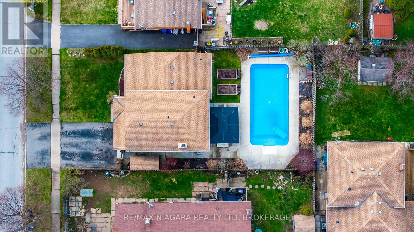 7639 Jubilee Drive, Niagara Falls (Marineland), Ontario  L2G 7M4 - Photo 38 - X12209310
