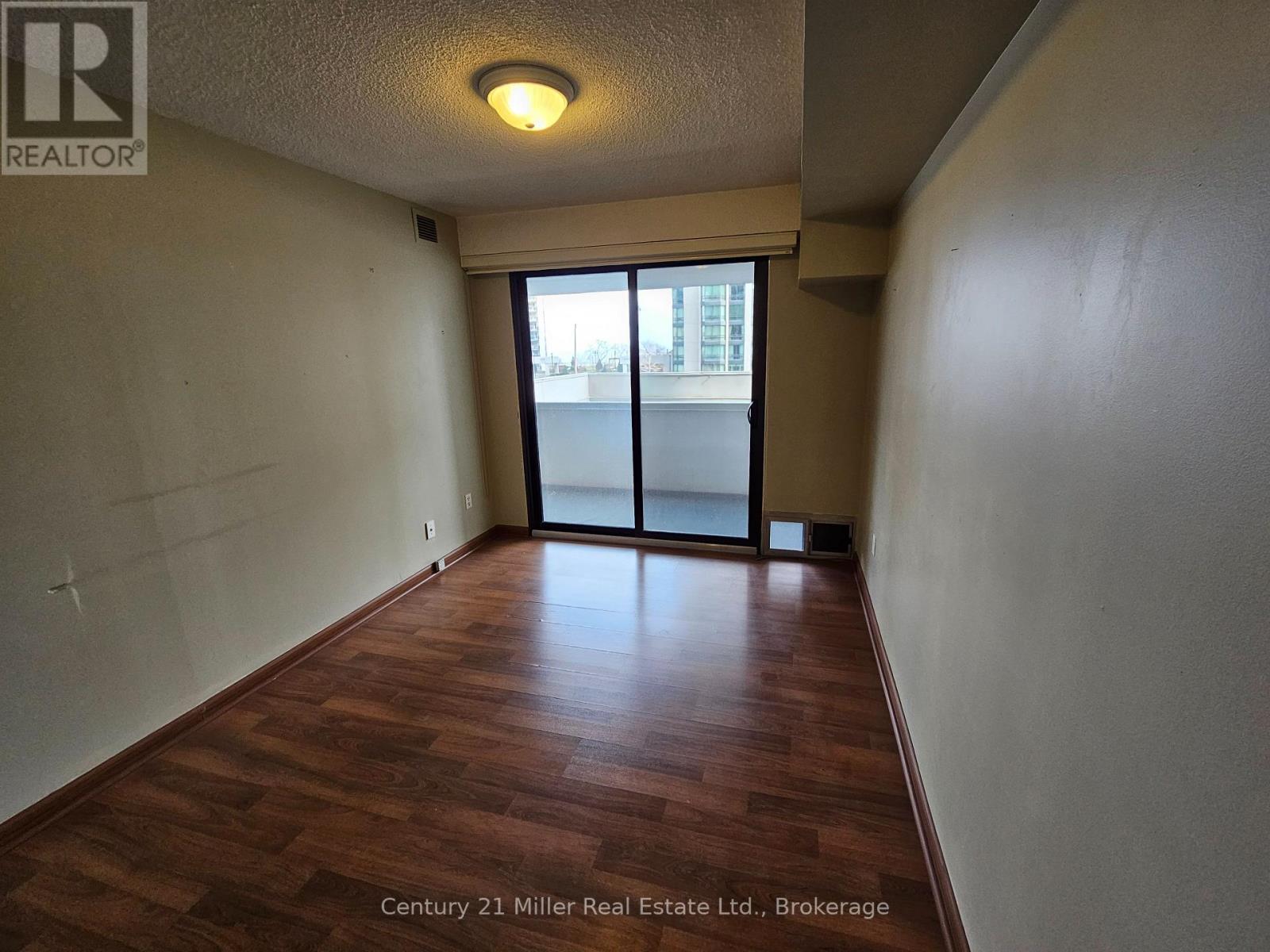 203 - 2185 Marine Drive, Oakville, Ontario  L6L 5L6 - Photo 15 - W12209294