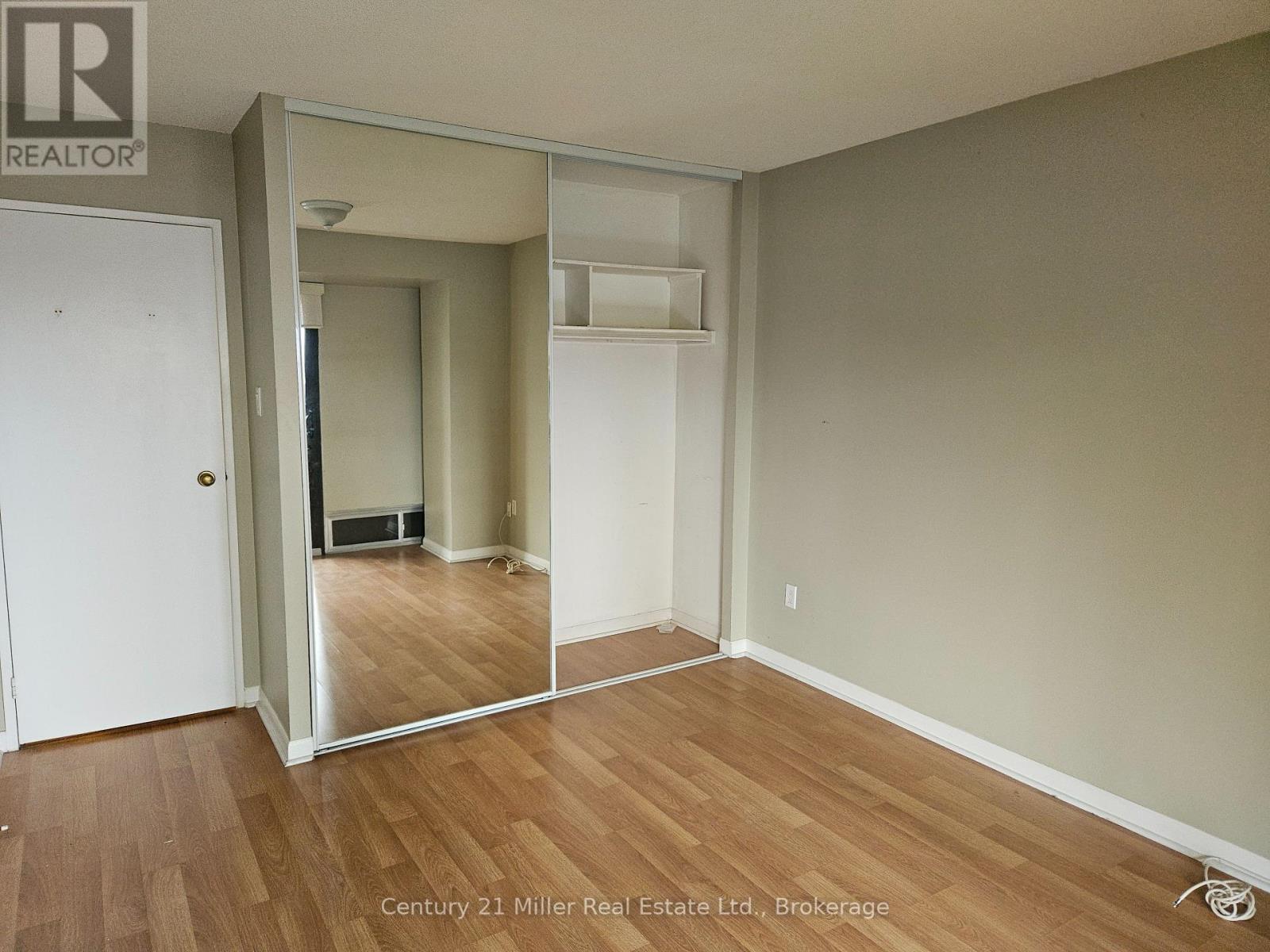 203 - 2185 Marine Drive, Oakville, Ontario  L6L 5L6 - Photo 18 - W12209294