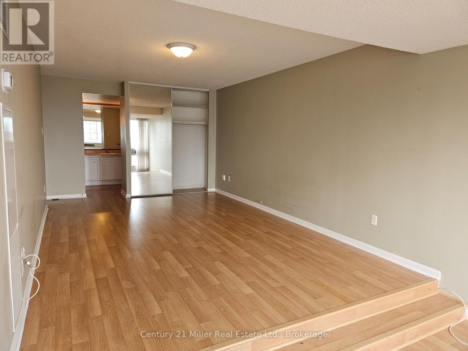 203 - 2185 Marine Drive, Oakville, Ontario  L6L 5L6 - Photo 22 - W12209294