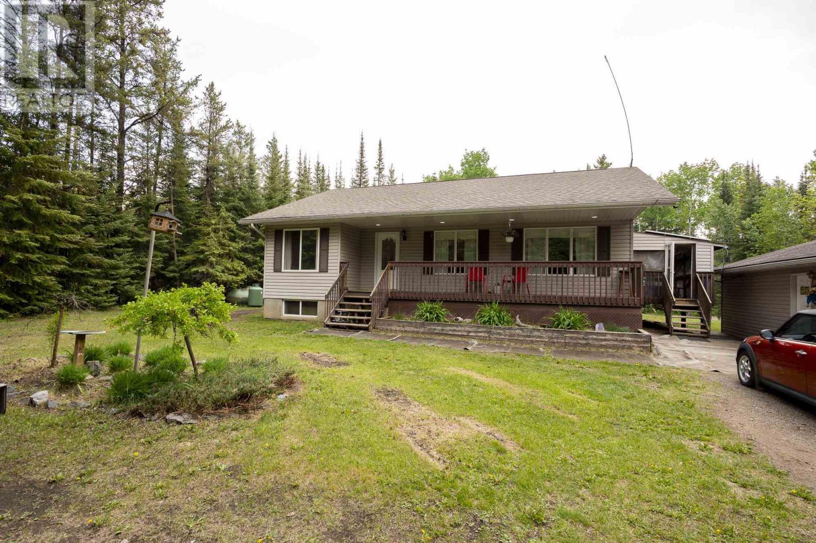 4650 25th Side Rd, Thunder Bay, Ontario  P7K 1E9 - Photo 1 - TB251609
