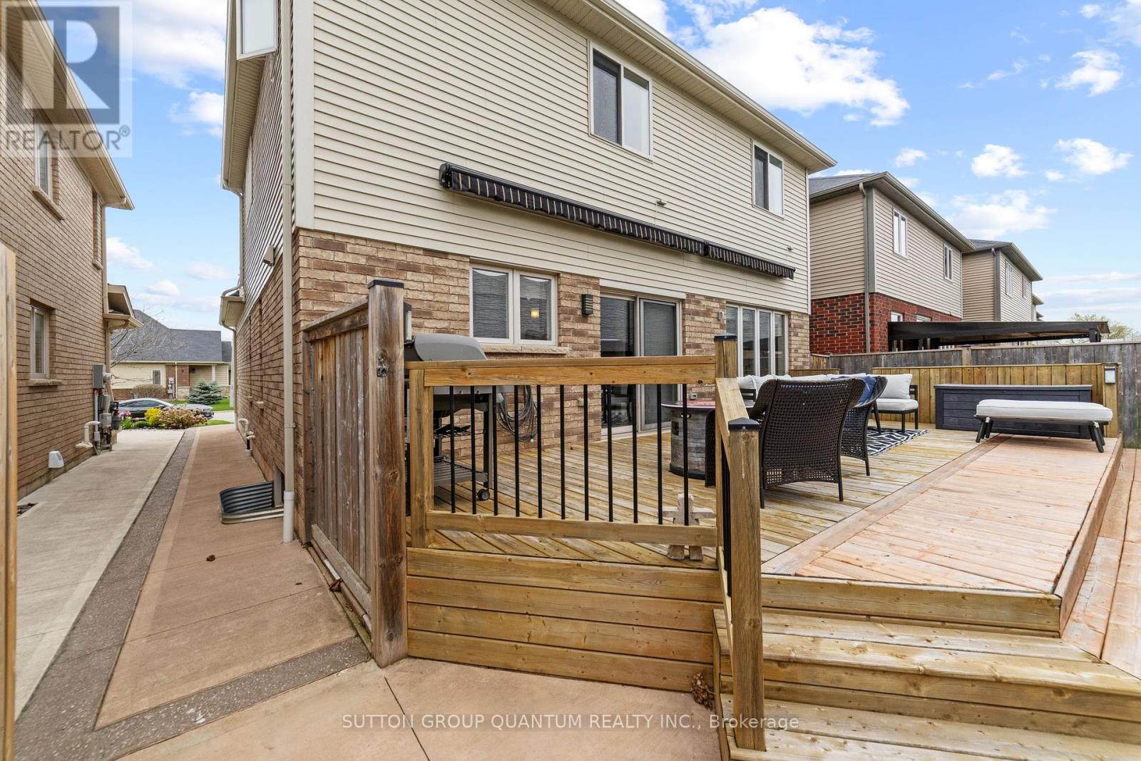 80 Lorne Avenue, Grimsby, Ontario  L3M 0C7 - Photo 31 - X12208767