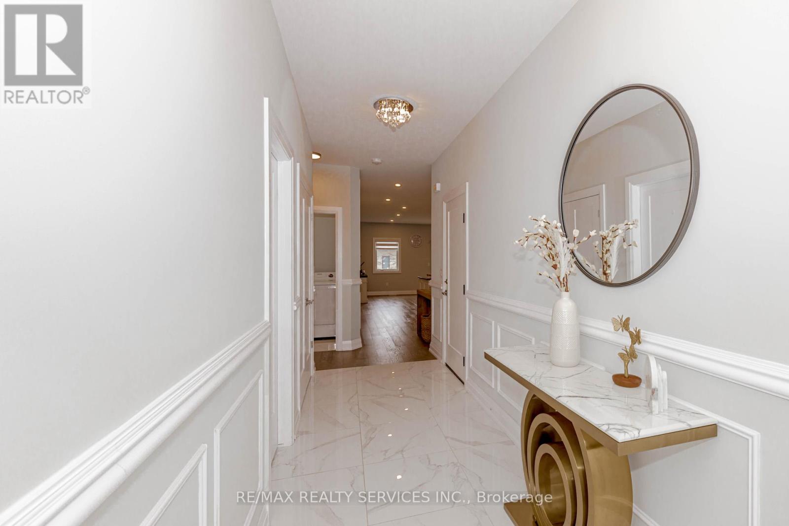 109 Kensington Street, Welland, Ontario  L3C 0G2 - Photo 4 - X12208829