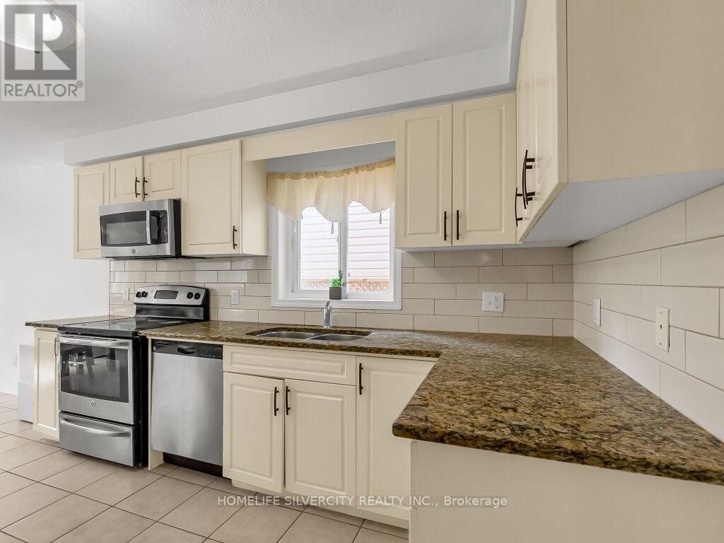 434 Woodbine Avenue, Kitchener, Ontario  N2R 0A6 - Photo 13 - X12208864