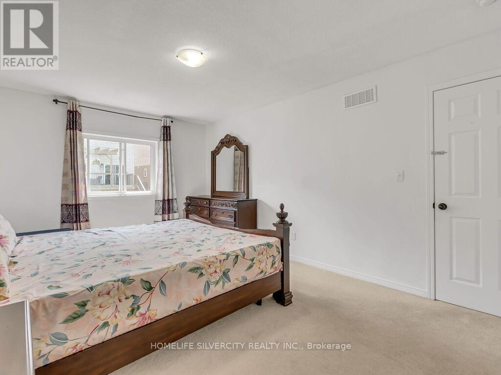 434 Woodbine Avenue, Kitchener, Ontario  N2R 0A6 - Photo 22 - X12208864