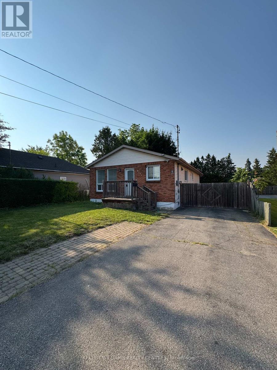 6131 Valley Way, Niagara Falls, Ontario  L2E 1X9 - Photo 2 - X12208893