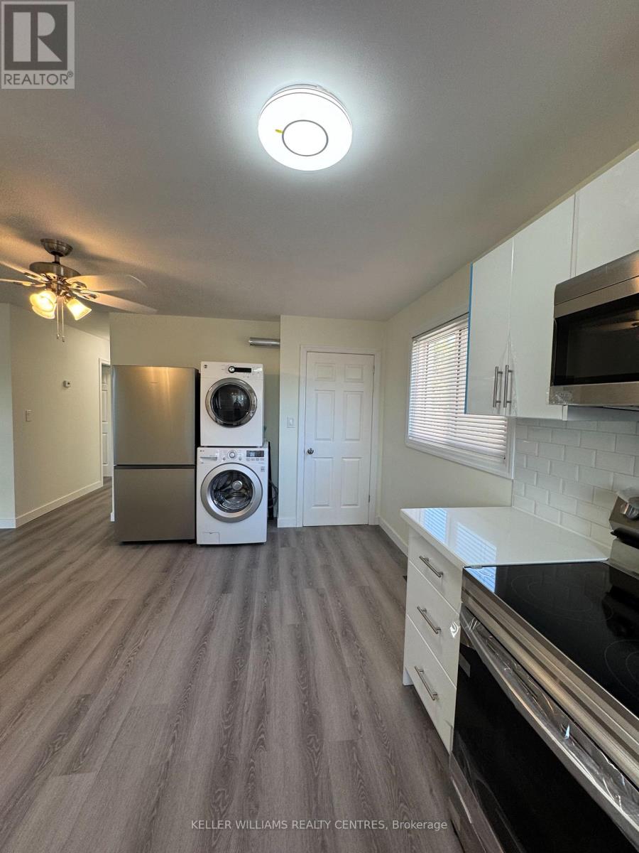 6131 Valley Way, Niagara Falls, Ontario  L2E 1X9 - Photo 6 - X12208893