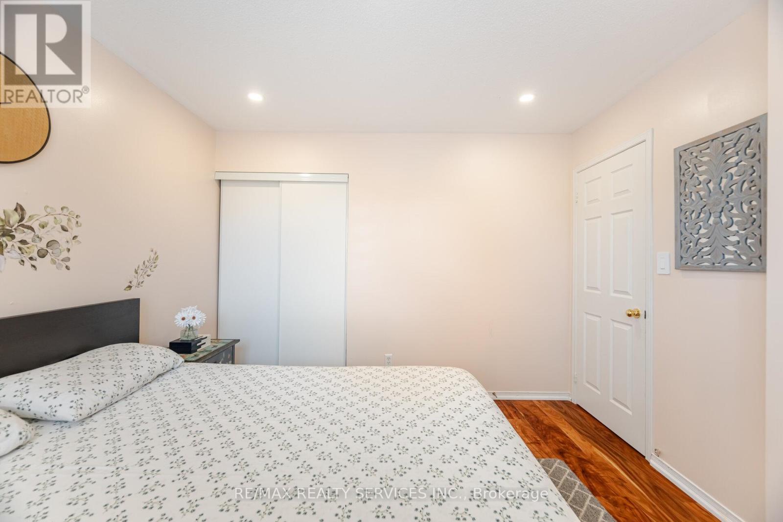 23 Fenwick Place, Hamilton, Ontario  L8B 0P5 - Photo 29 - X12208923