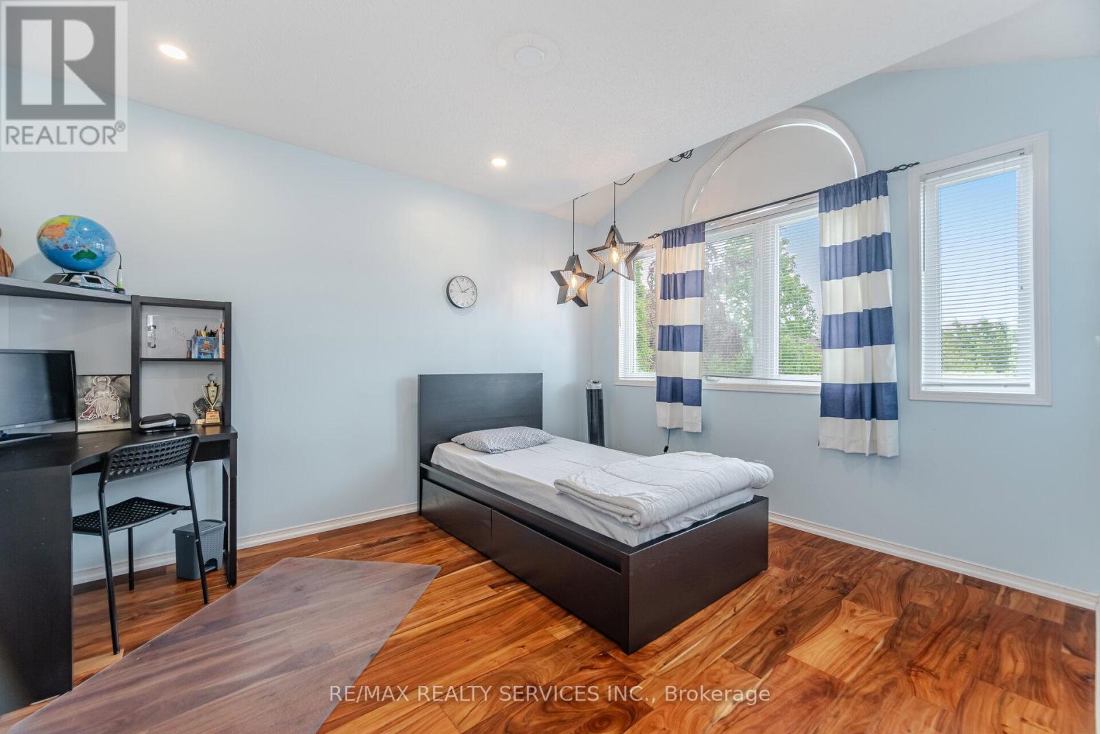 23 Fenwick Place, Hamilton, Ontario  L8B 0P5 - Photo 30 - X12208923