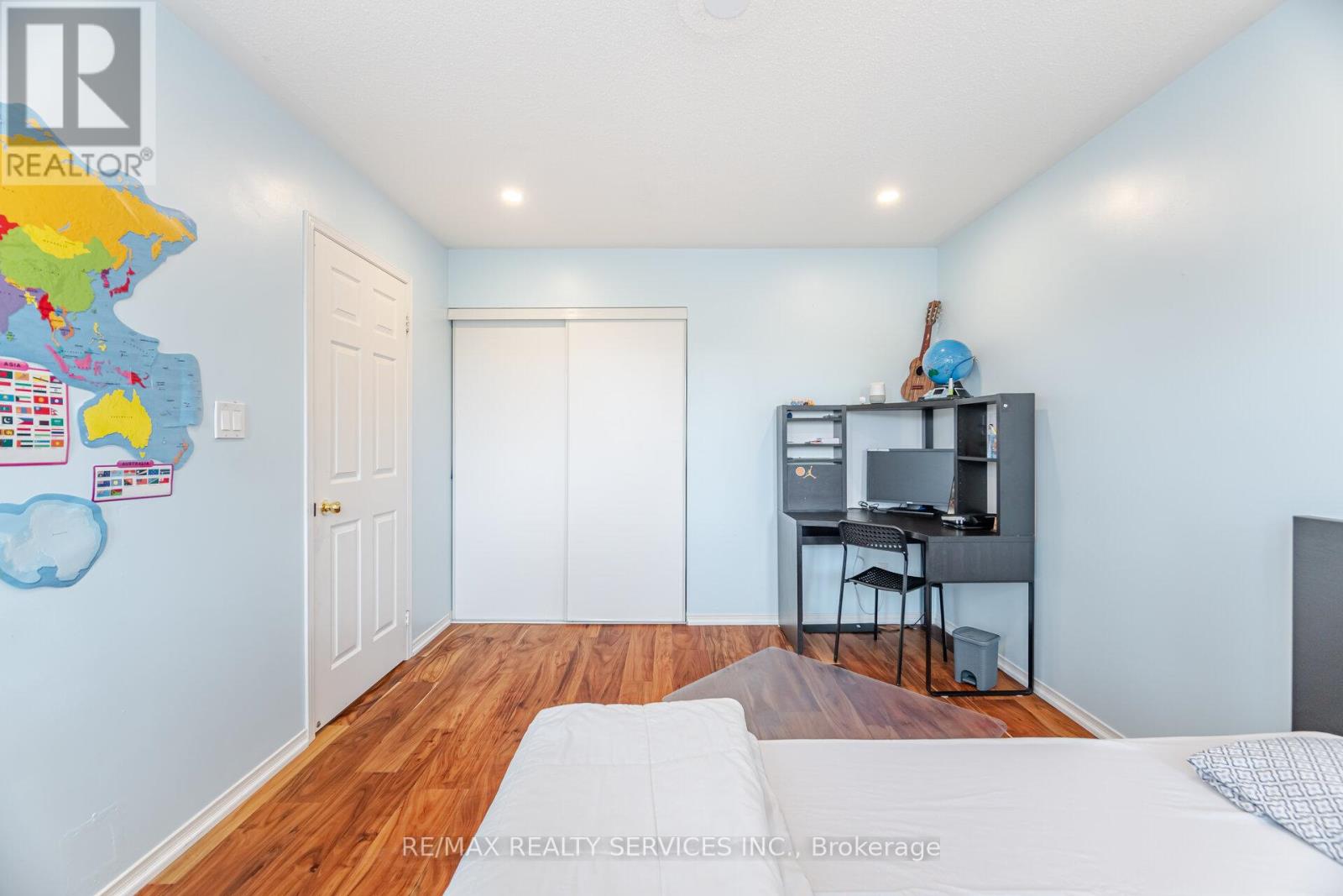 23 Fenwick Place, Hamilton, Ontario  L8B 0P5 - Photo 32 - X12208923