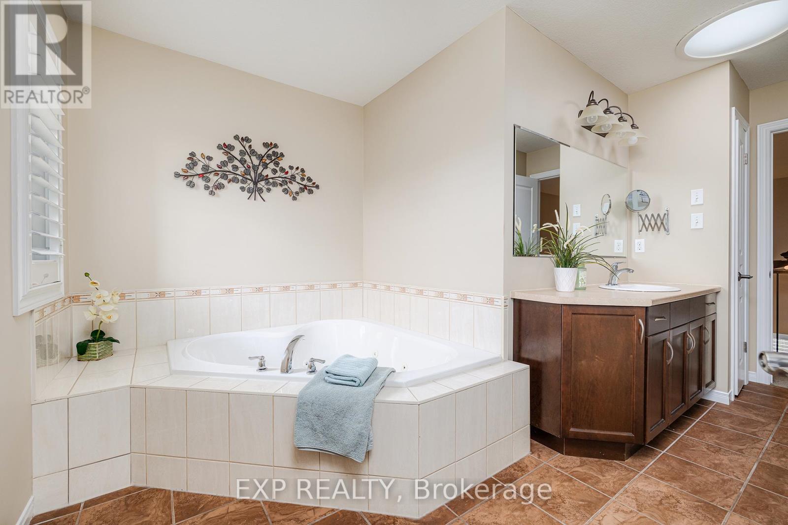 18 - 31 Townsend Drive, Woolwich, Ontario  N0B 1M0 - Photo 19 - X12209031