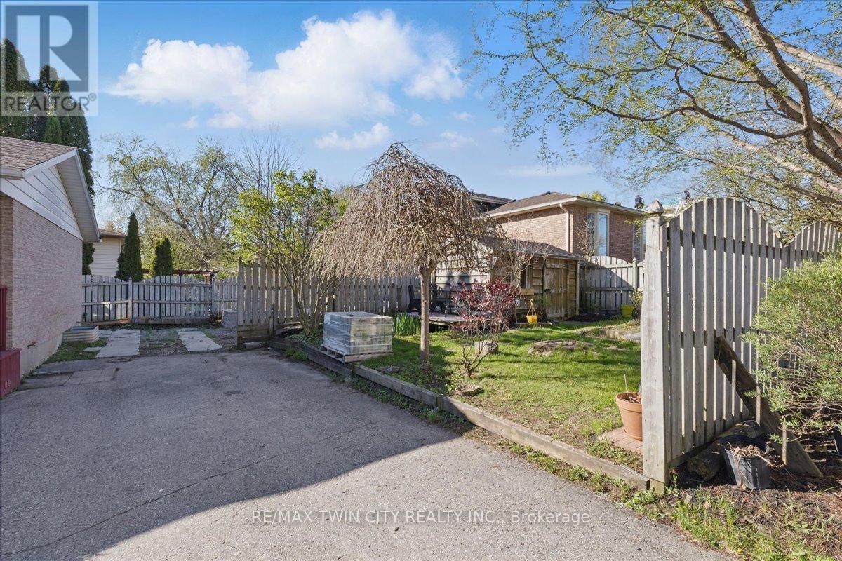 121 Melita Street, Ingersoll, Ontario  N5C 3T3 - Photo 4 - X12209125