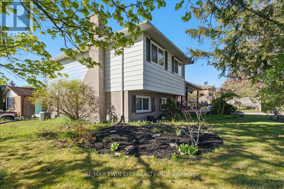 121 Melita Street, Ingersoll, Ontario  N5C 3T3 - Photo 9 - X12209125