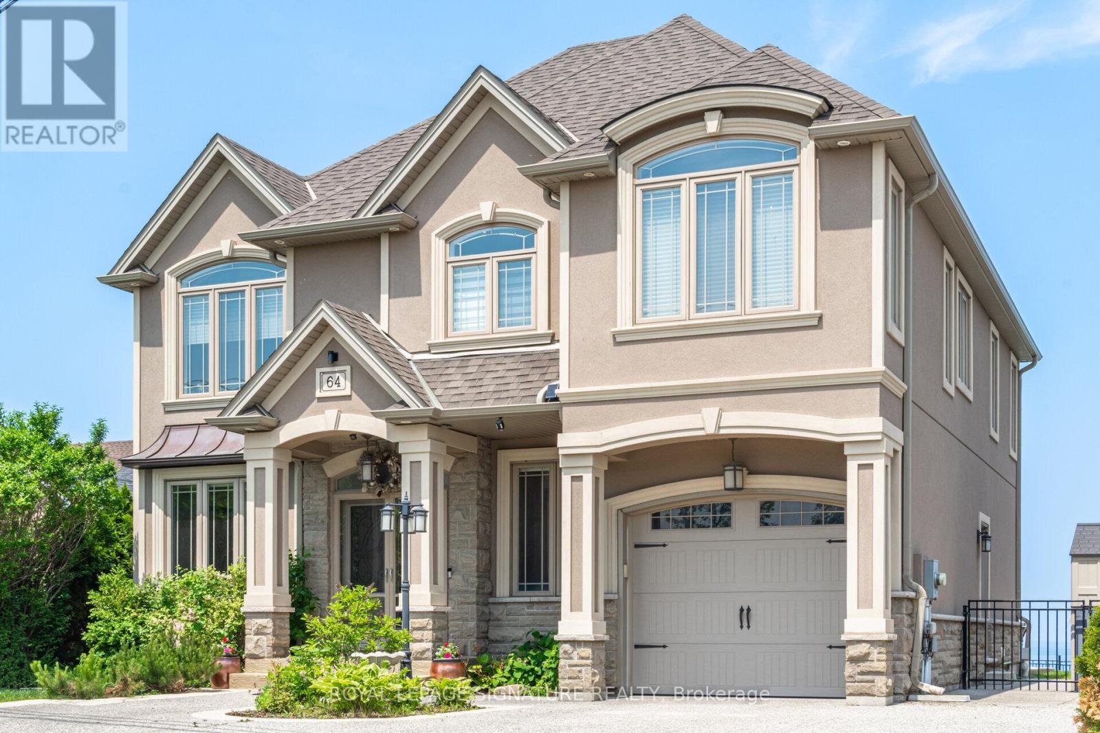 64 Seabreeze Crescent, Hamilton, Ontario  L8E 5C9 - Photo 4 - X12209130