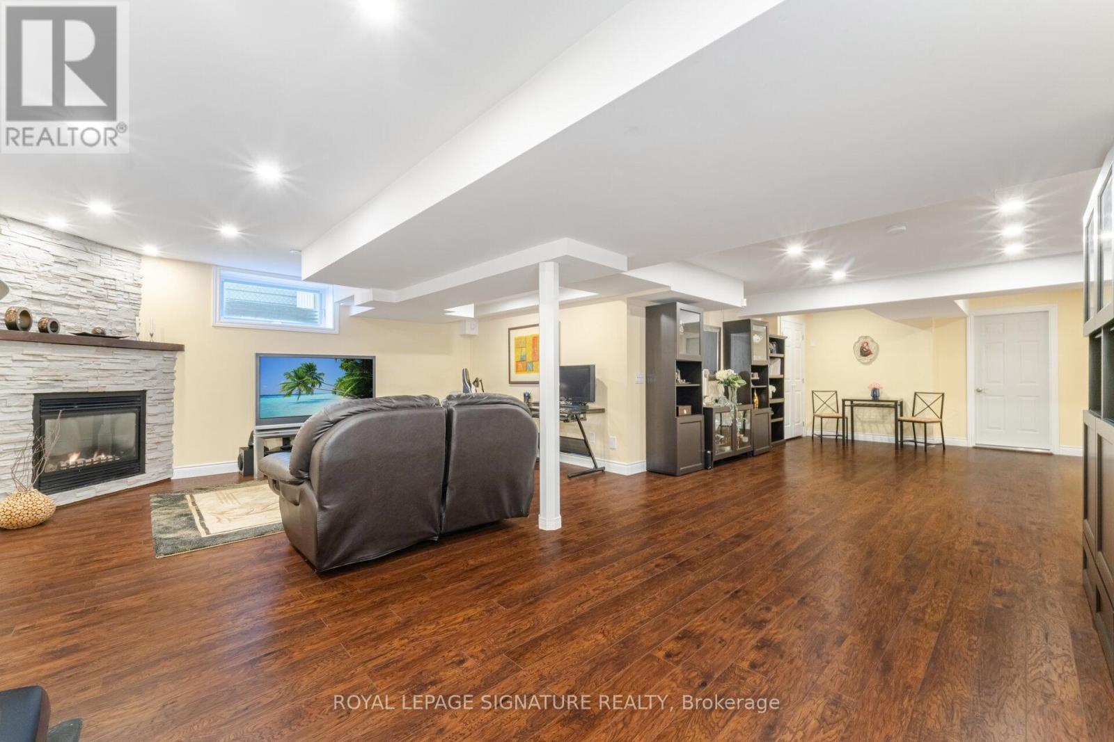64 Seabreeze Crescent, Hamilton, Ontario  L8E 5C9 - Photo 40 - X12209130