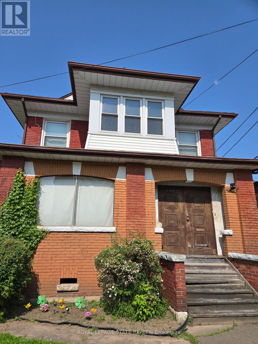 4689 CRYSLER AVENUE, Niagara Falls, Ontario