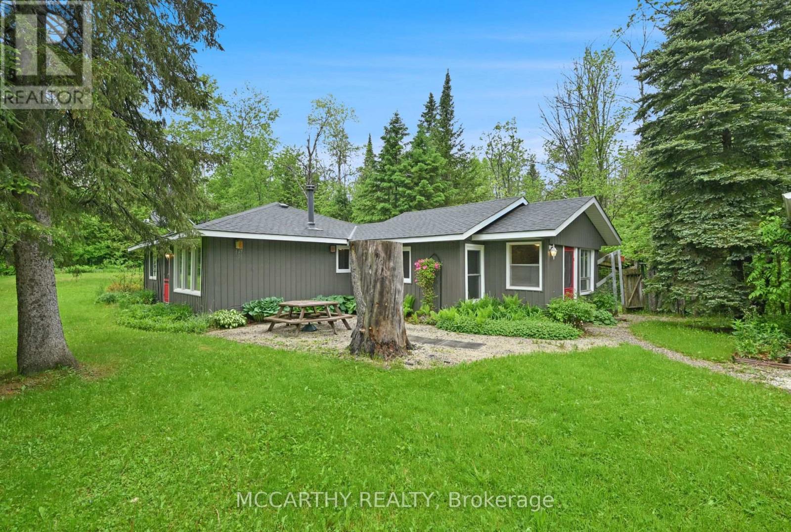 606095 River Road, Mulmur, Ontario  L9V 0S9 - Photo 2 - X12209146