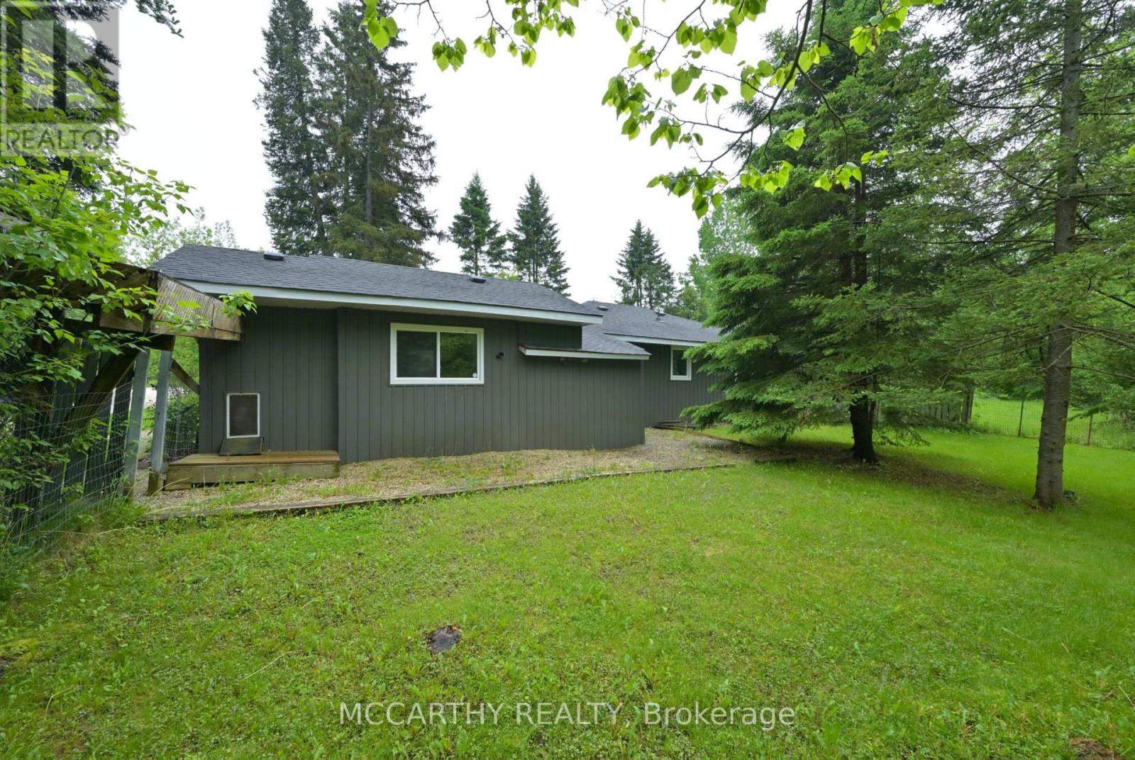 606095 River Road, Mulmur, Ontario  L9V 0S9 - Photo 28 - X12209146