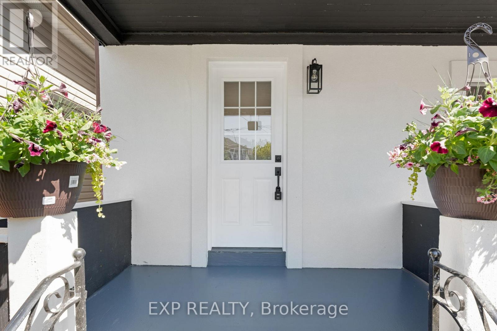 62 Norman Street, Hamilton, Ontario  L8H 4J5 - Photo 4 - X12209169