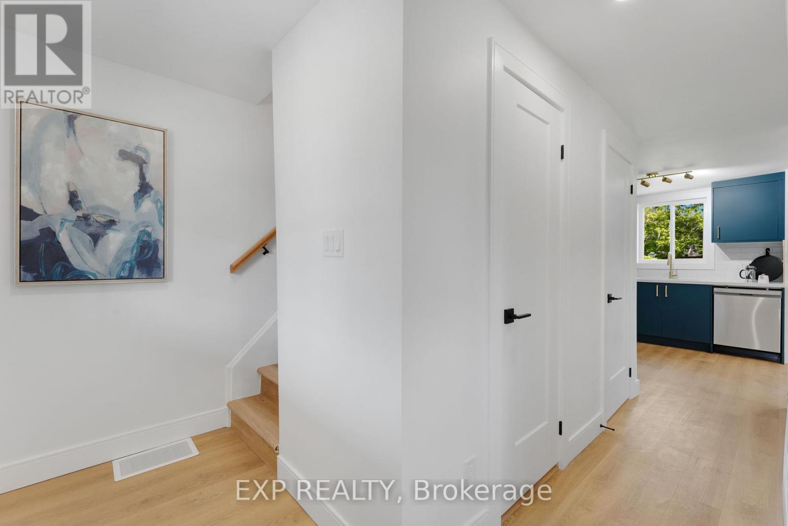 62 Norman Street, Hamilton, Ontario  L8H 4J5 - Photo 6 - X12209169