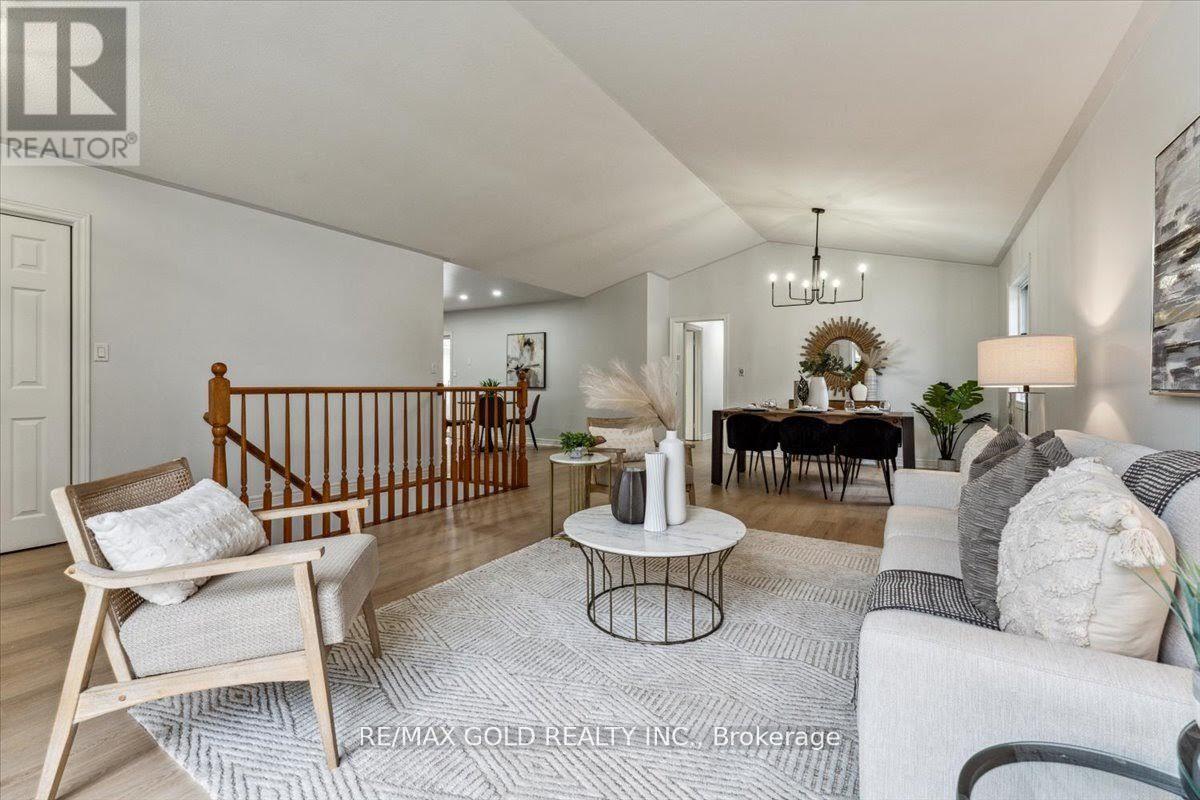 8163 Harvest Crescent, Niagara Falls, Ontario  L2H 3G4 - Photo 11 - X12209171
