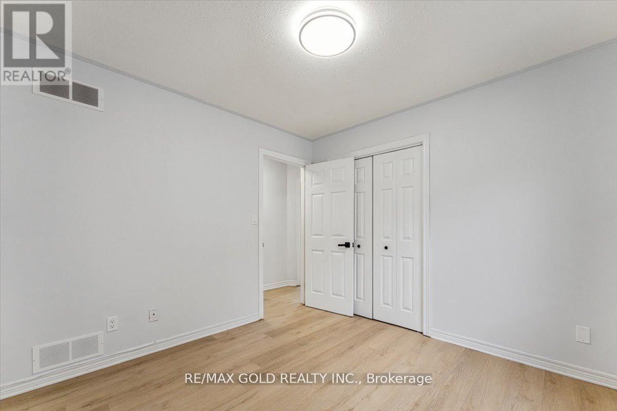 8163 Harvest Crescent, Niagara Falls, Ontario  L2H 3G4 - Photo 21 - X12209171