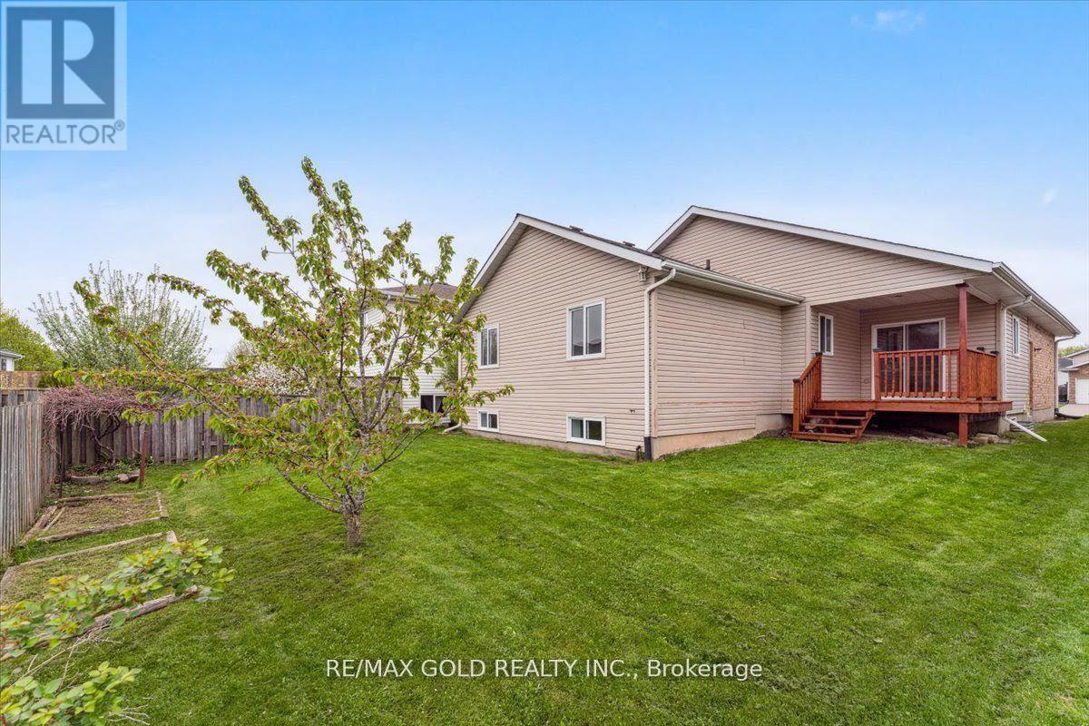 8163 Harvest Crescent, Niagara Falls, Ontario  L2H 3G4 - Photo 43 - X12209171