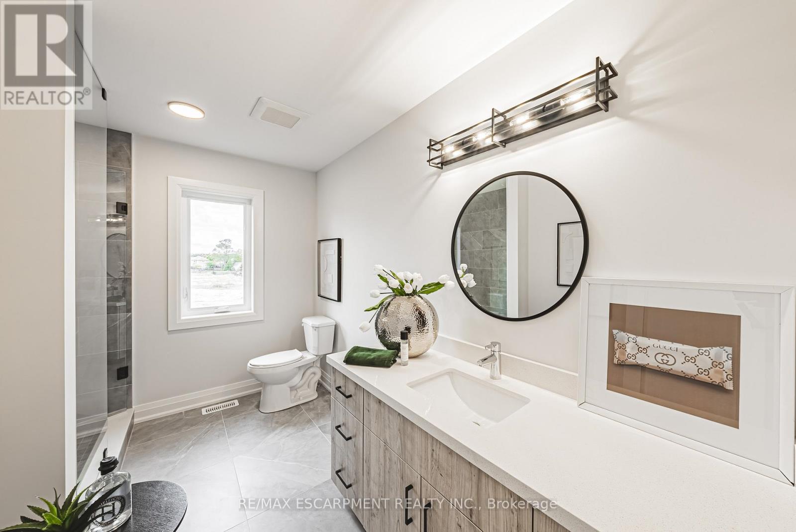 242 Kellogg Avenue, Hamilton, Ontario  L0R 1W0 - Photo 32 - X12209210