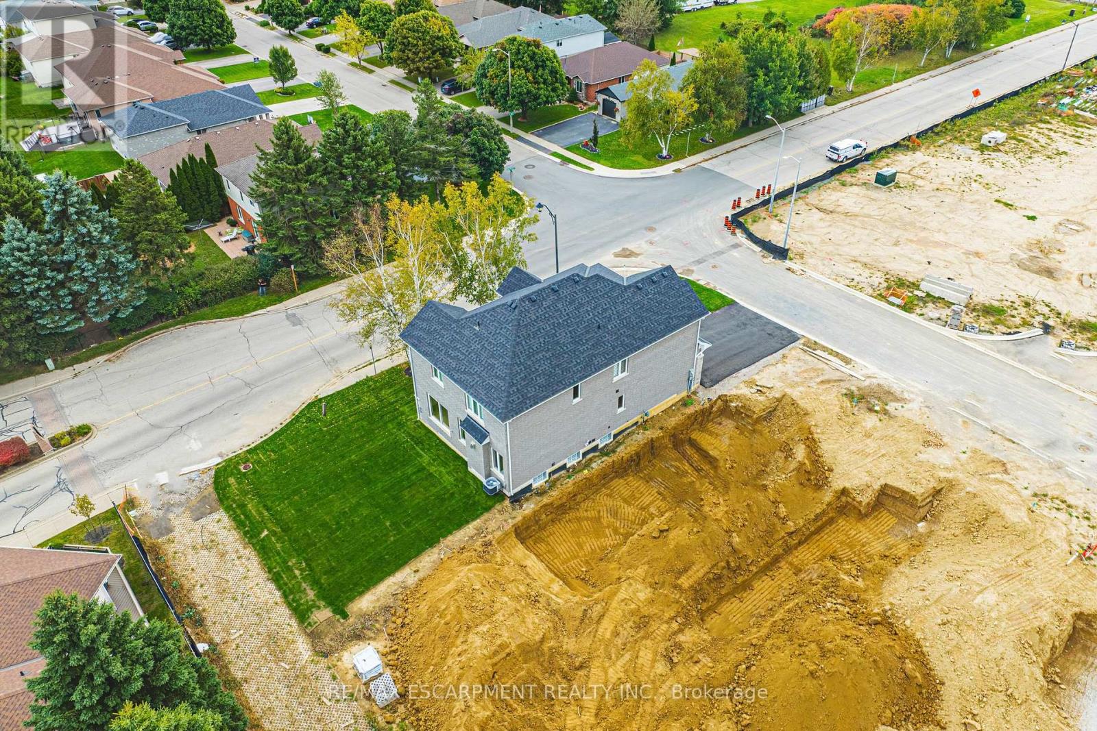 242 Kellogg Avenue, Hamilton, Ontario  L0R 1W0 - Photo 48 - X12209210