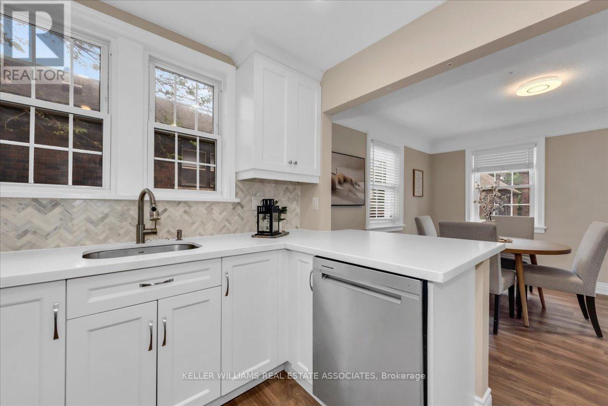 22 Wesanford Place, Hamilton, Ontario  L8P 1N6 - Photo 17 - X12209221