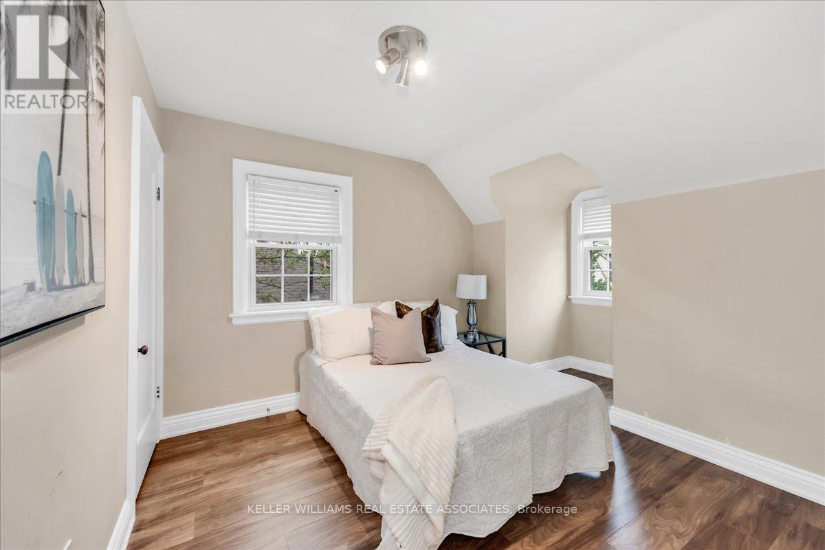 22 Wesanford Place, Hamilton, Ontario  L8P 1N6 - Photo 21 - X12209221