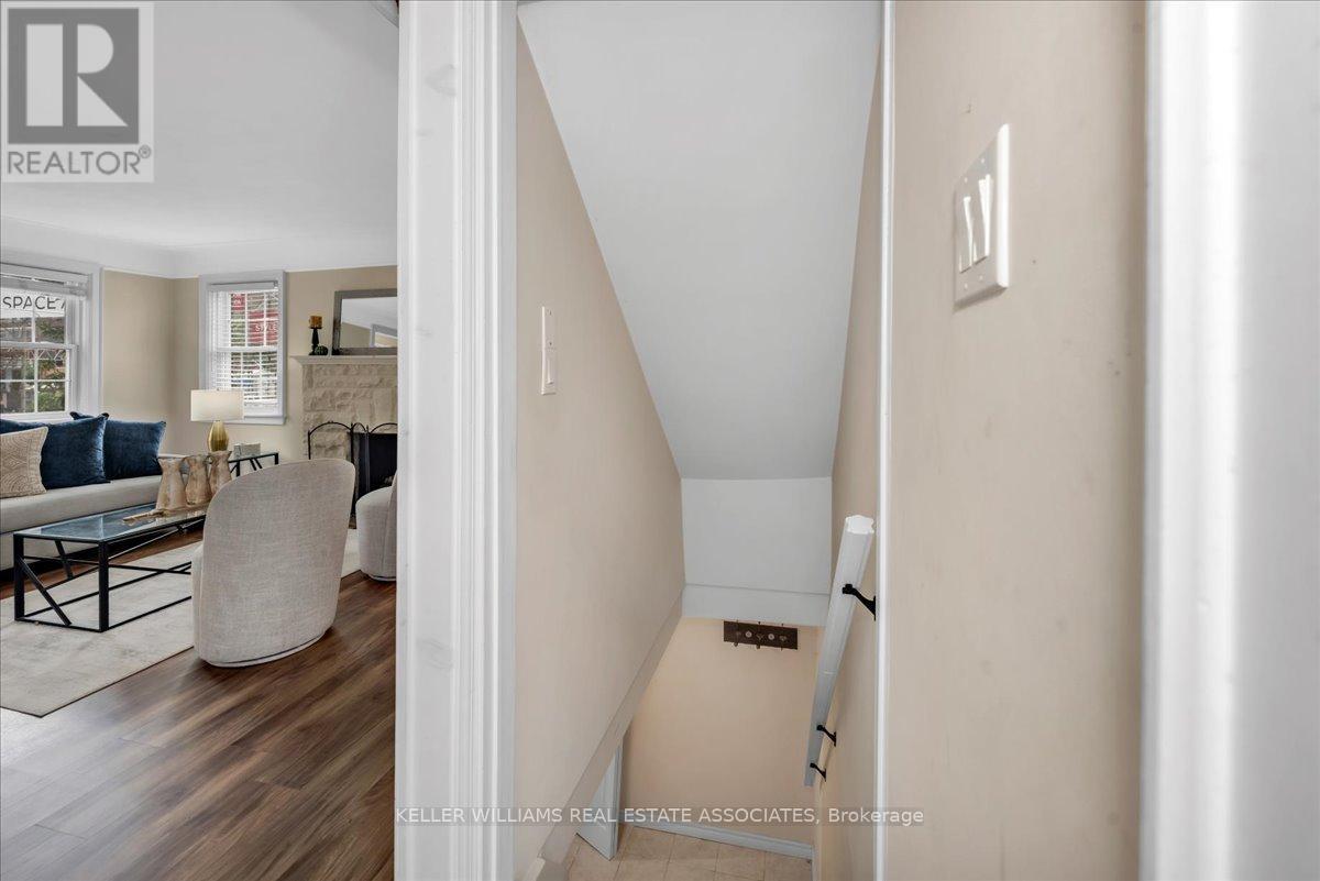 22 Wesanford Place, Hamilton, Ontario  L8P 1N6 - Photo 26 - X12209221